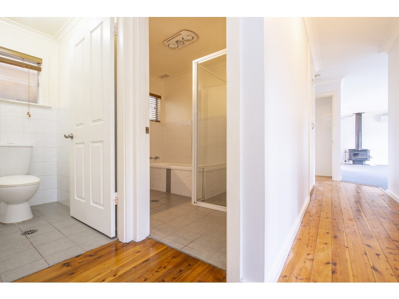 2 Bronte Crescent, Muswellbrook NSW 2333