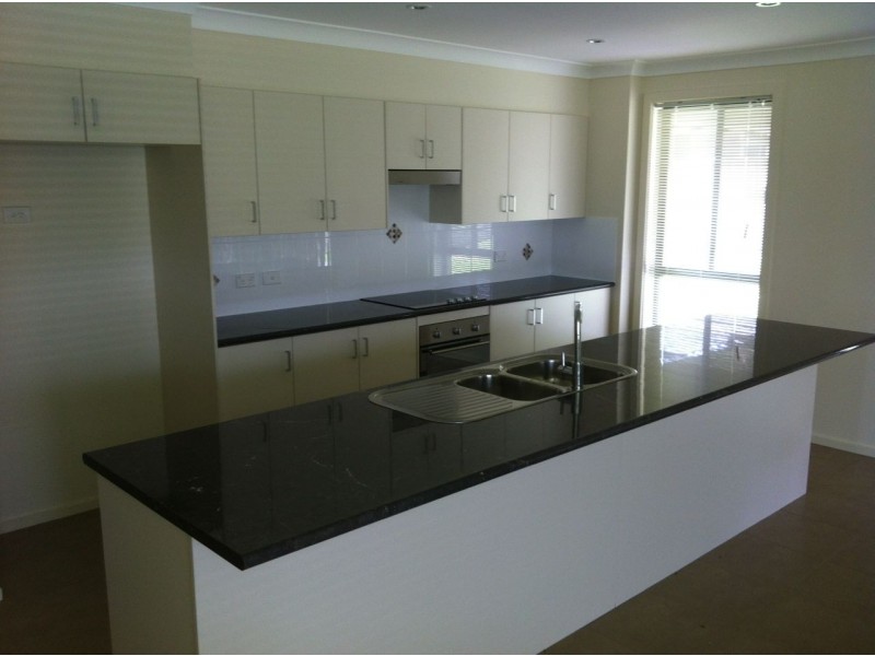 8 Pendula Way, Denman NSW 2328