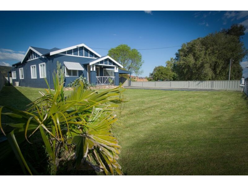 10 Kelly Street, Scone NSW 2337