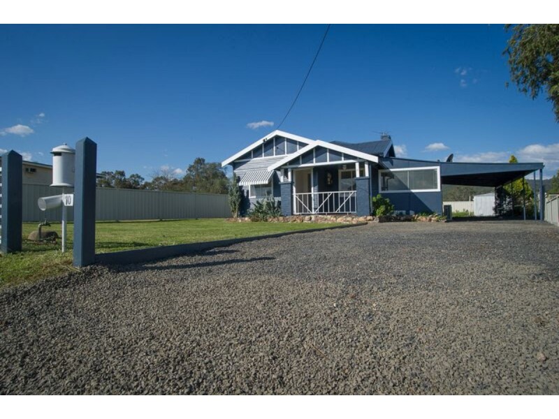 10 Kelly Street, Scone NSW 2337