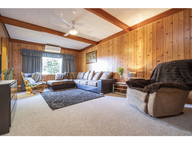 64 Carl Street, Muswellbrook NSW 2333