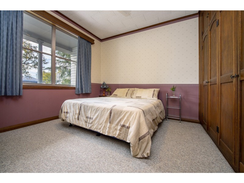 64 Carl Street, Muswellbrook NSW 2333