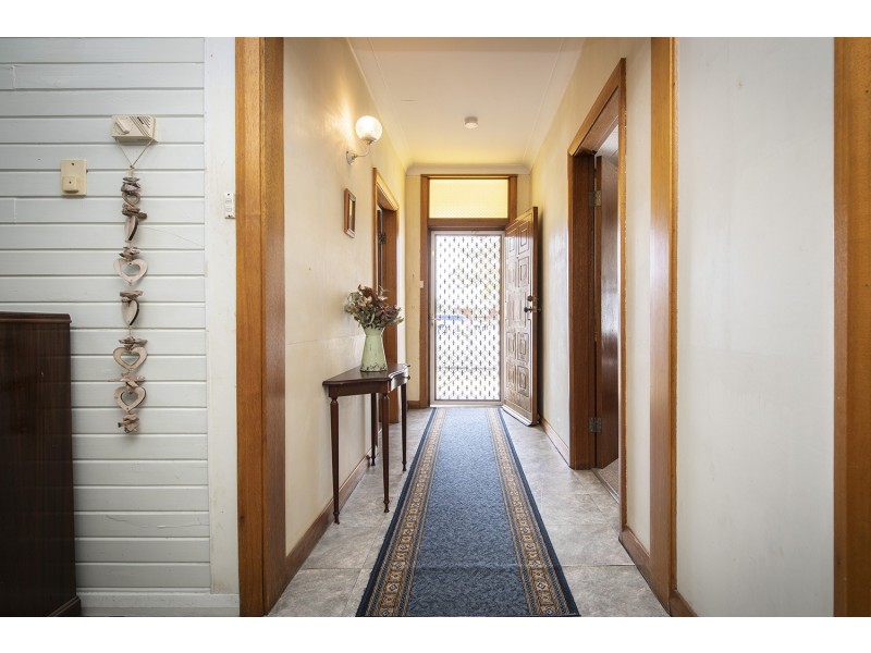 64 Carl Street, Muswellbrook NSW 2333