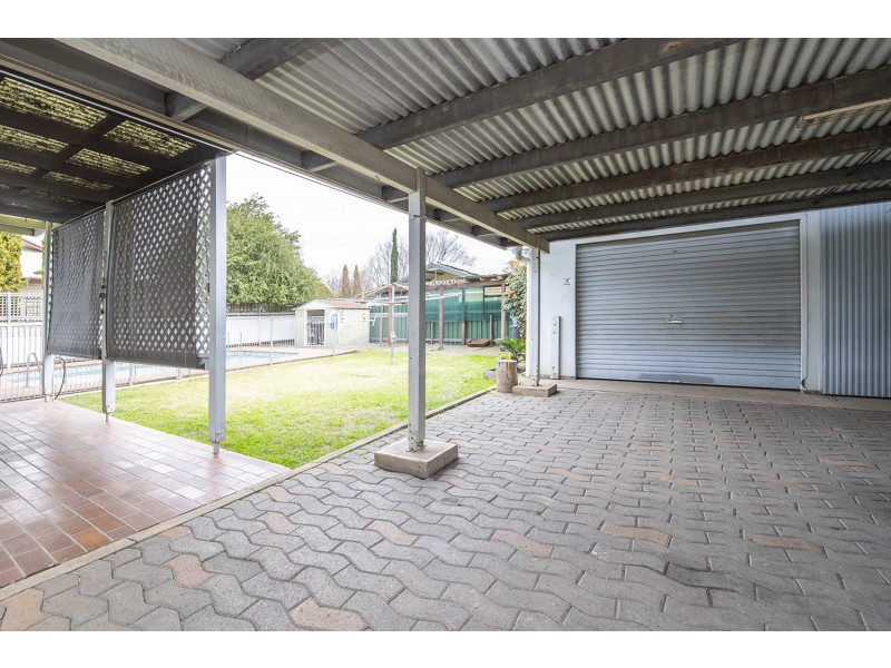 64 Carl Street, Muswellbrook NSW 2333