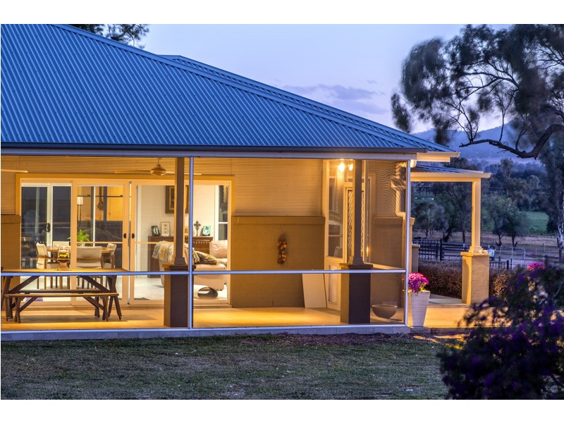 381 Cliftlands Road, Scone NSW 2337