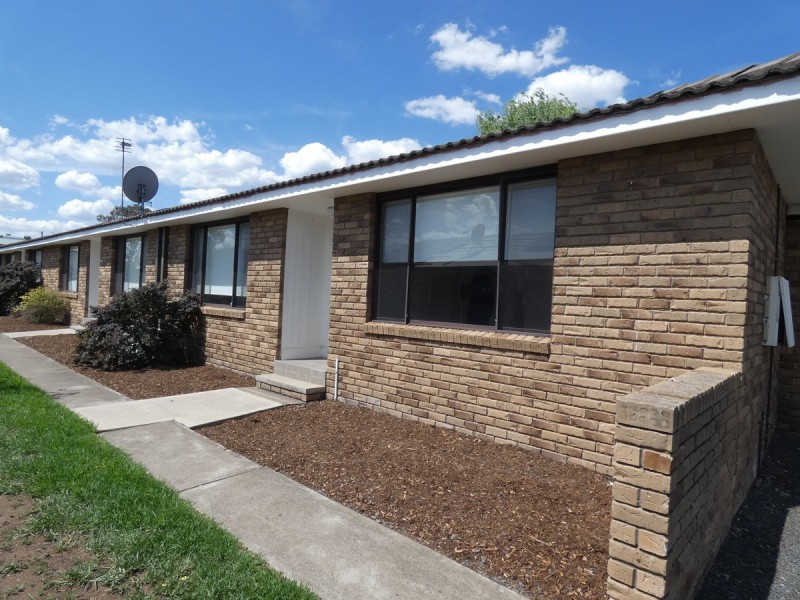 1/32 Mount Street, Scone NSW 2337