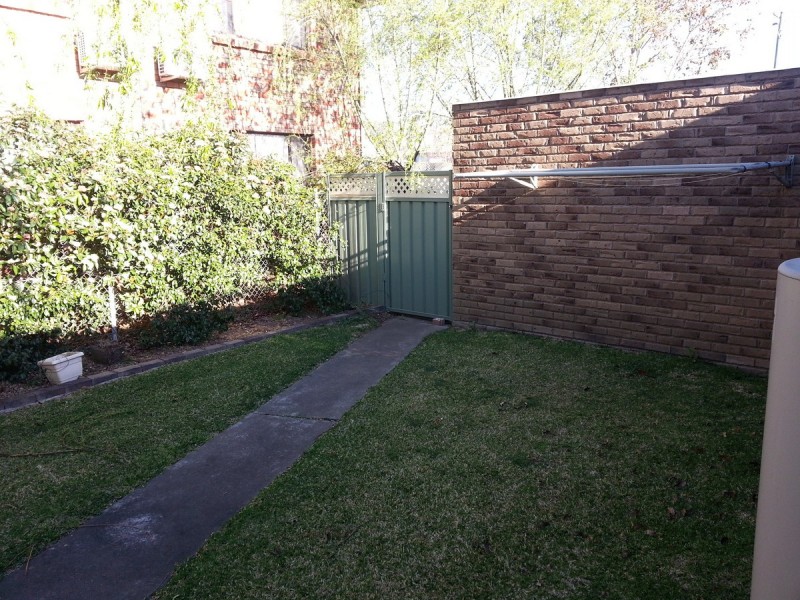 1/32 Mount Street, Scone NSW 2337