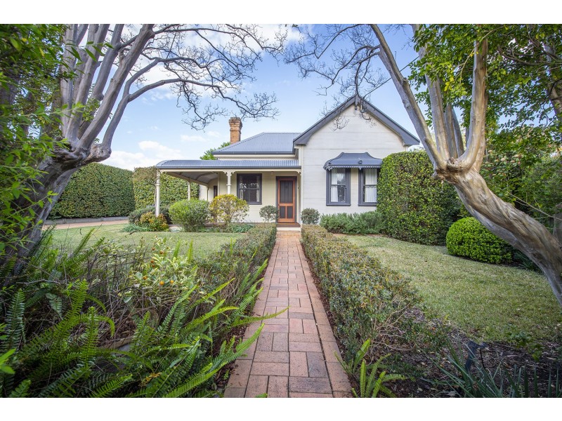 42 Waverley Street, Scone NSW 2337