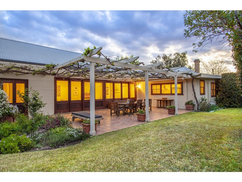 42 Waverley Street, Scone NSW 2337