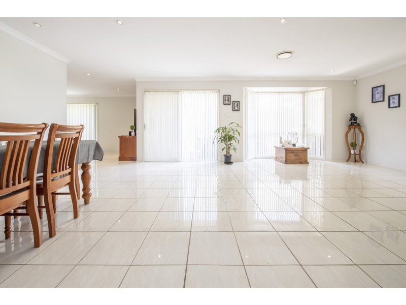 22 Bimbadeen Drive, Muswellbrook NSW 2333