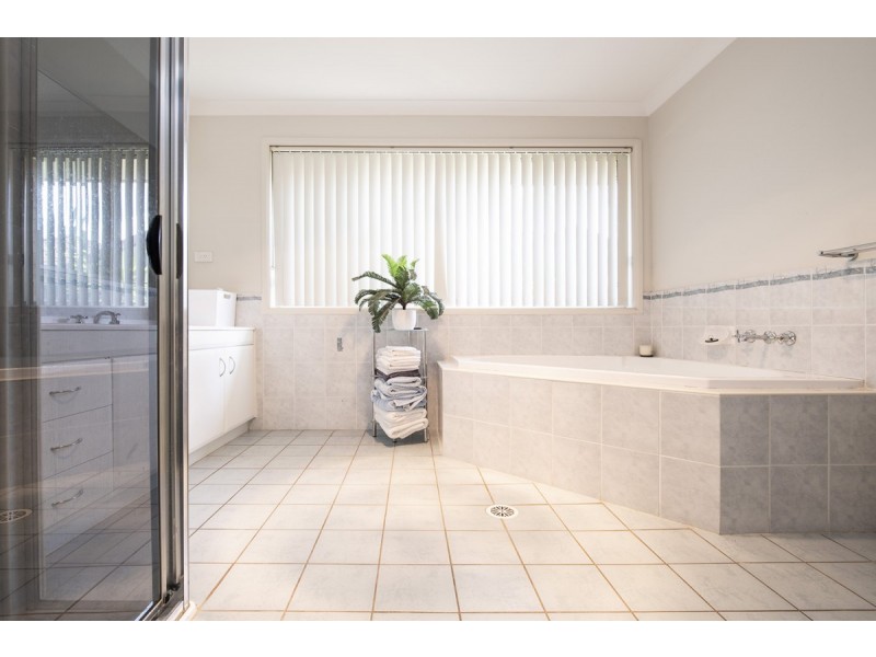 22 Bimbadeen Drive, Muswellbrook NSW 2333