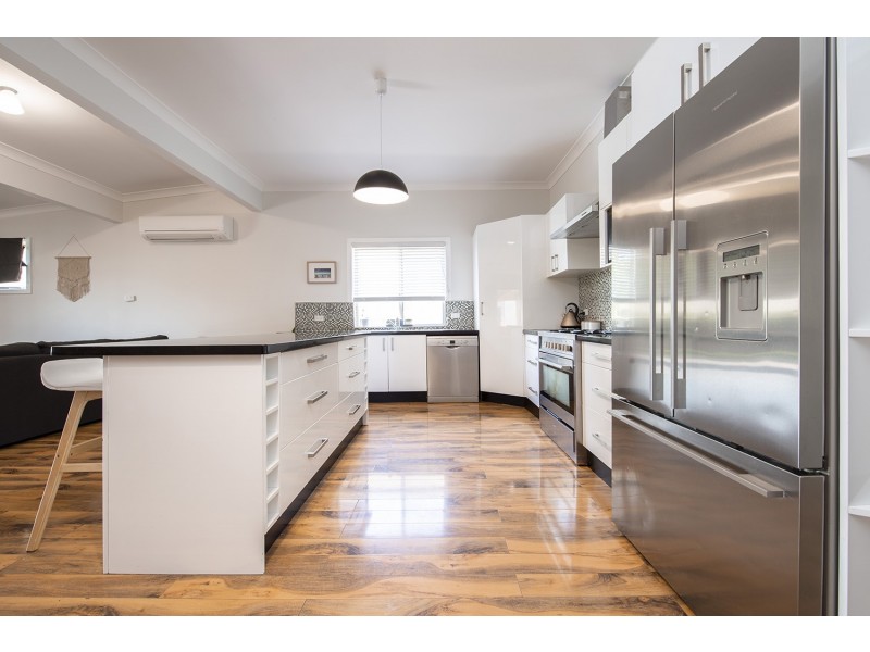 14 Barrett Street, Muswellbrook NSW 2333