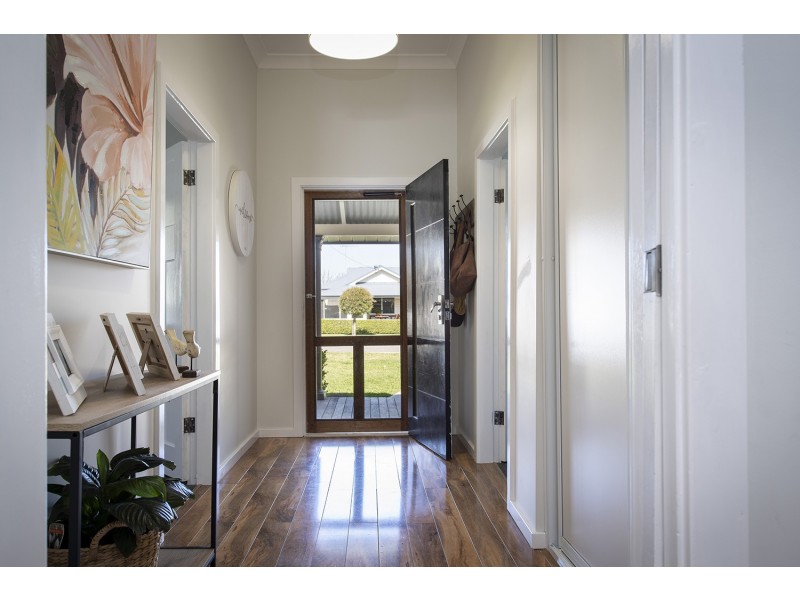 14 Barrett Street, Muswellbrook NSW 2333