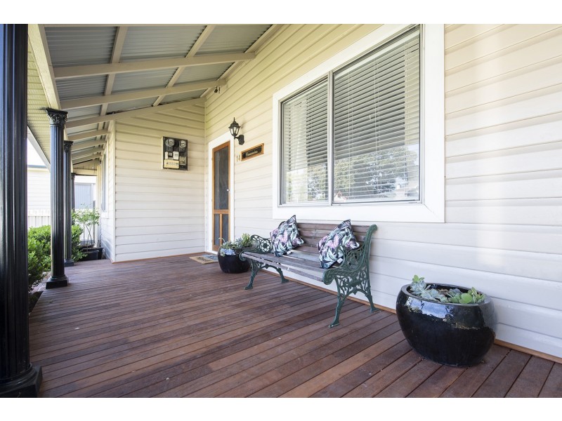 14 Barrett Street, Muswellbrook NSW 2333