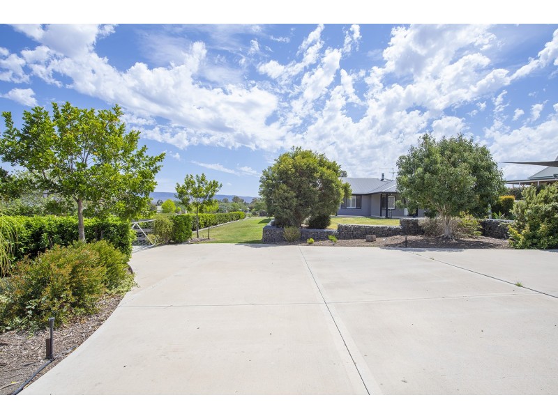 17 Stanstead Close, Scone NSW 2337