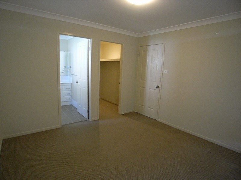 5 John Howe Circuit, Muswellbrook NSW 2333