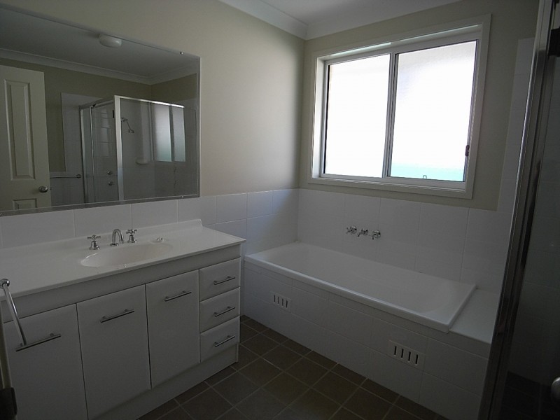 5 John Howe Circuit, Muswellbrook NSW 2333