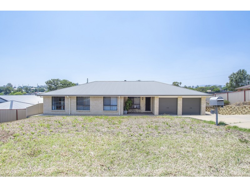 10 Alexander Close, Aberdeen NSW 2336