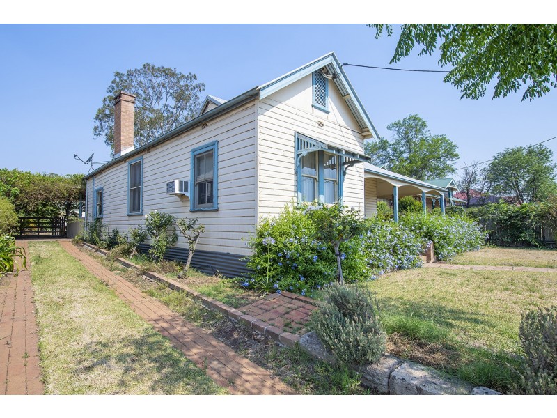 86 Main Street, Scone NSW 2337
