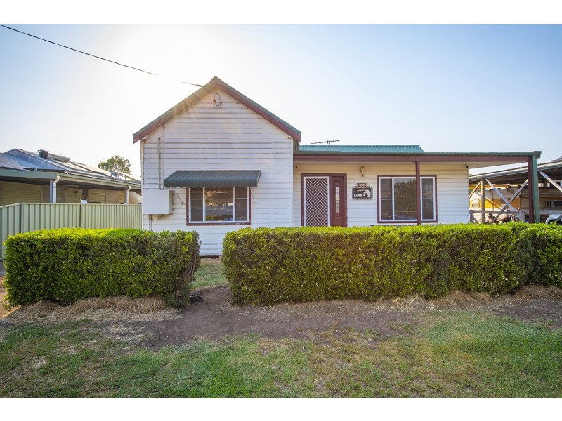 55 Wingen Street, Scone NSW 2337