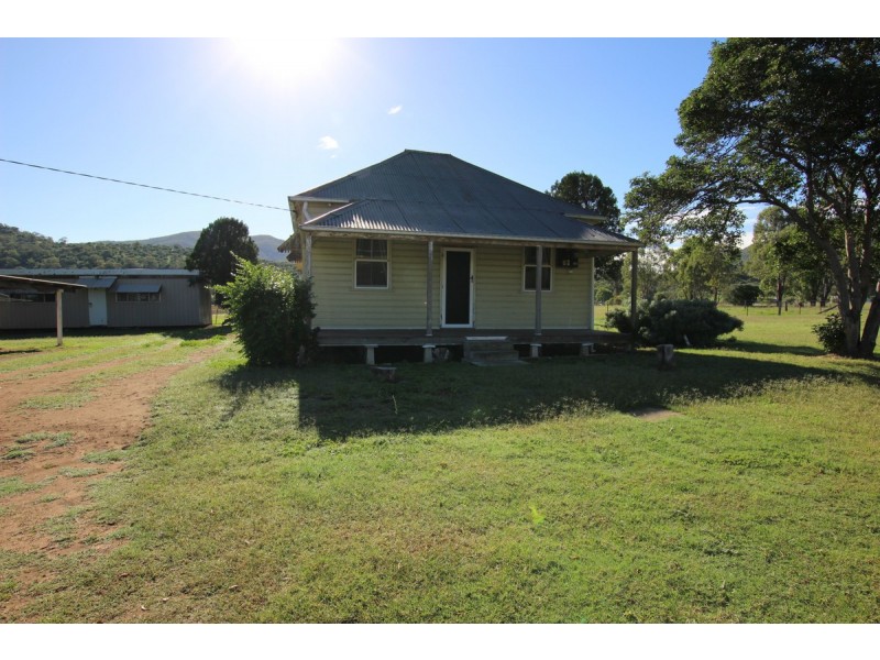 551 Sandy Creek Road, Mccullys Gap NSW 2333