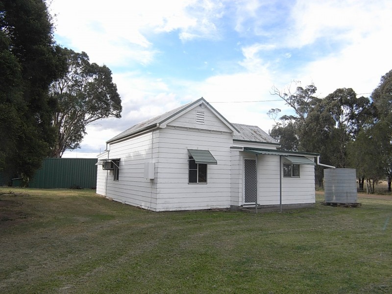 150 Halls Road, Aberdeen NSW 2336