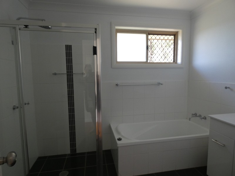 27 Lou Fisher Place, Muswellbrook NSW 2333