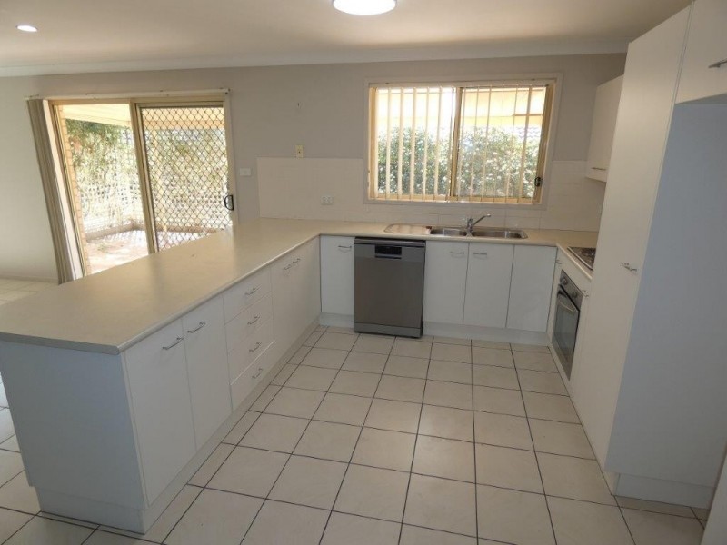 39 Bimbadeen Drive, Muswellbrook NSW 2333