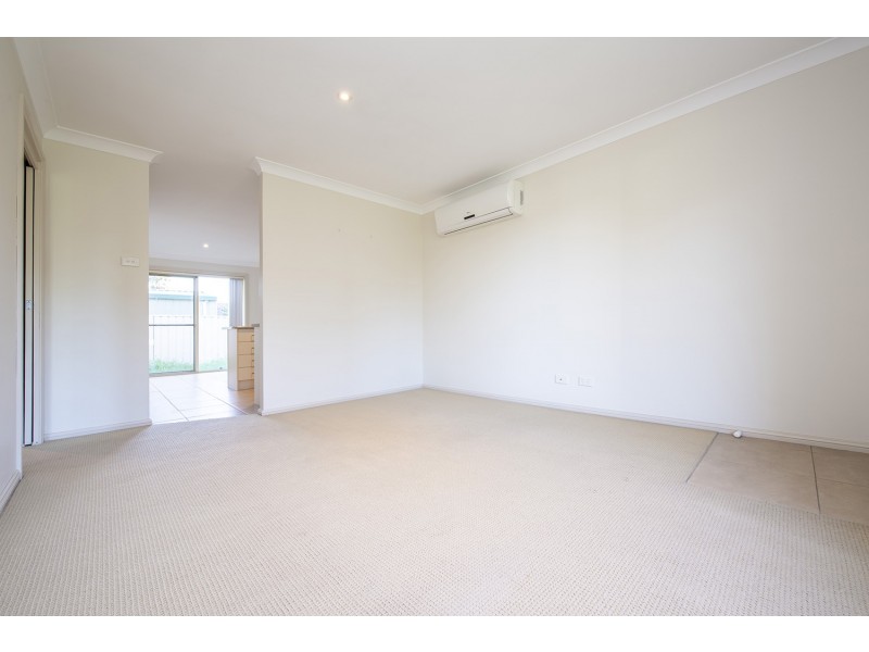 2/2A Merino Street, Denman NSW 2328