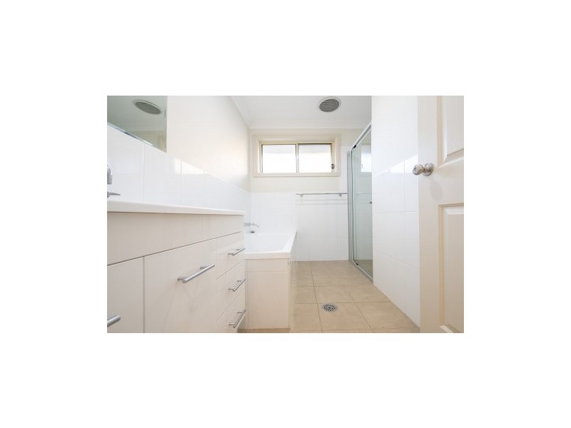 2/2A Merino Street, Denman NSW 2328