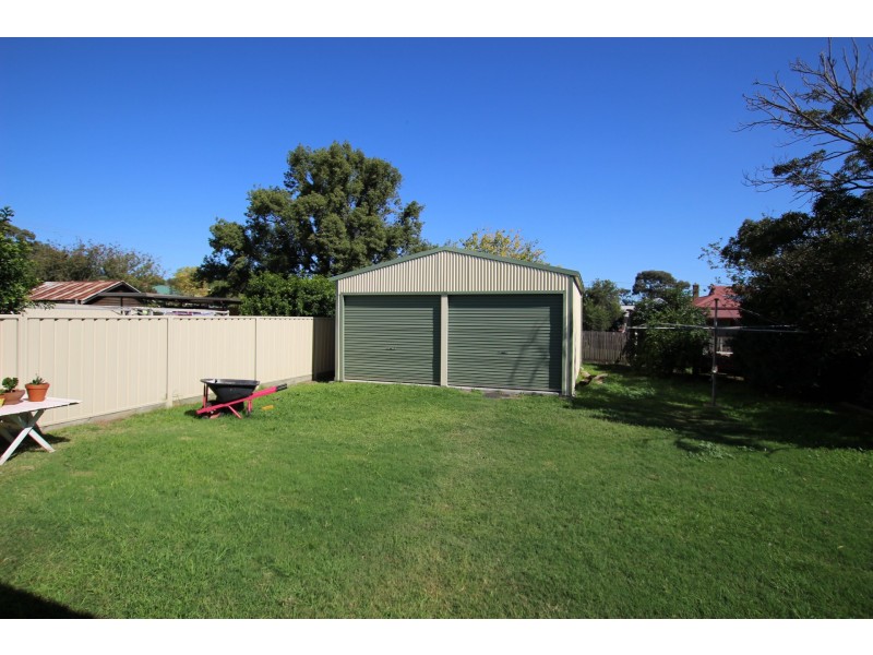 17 Barrett Street, Muswellbrook NSW 2333