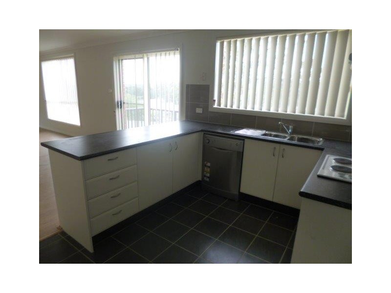 8 Lou Fisher Place, Muswellbrook NSW 2333