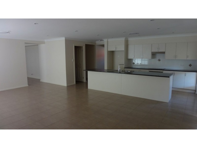 8 Pendula Way, Denman NSW 2328