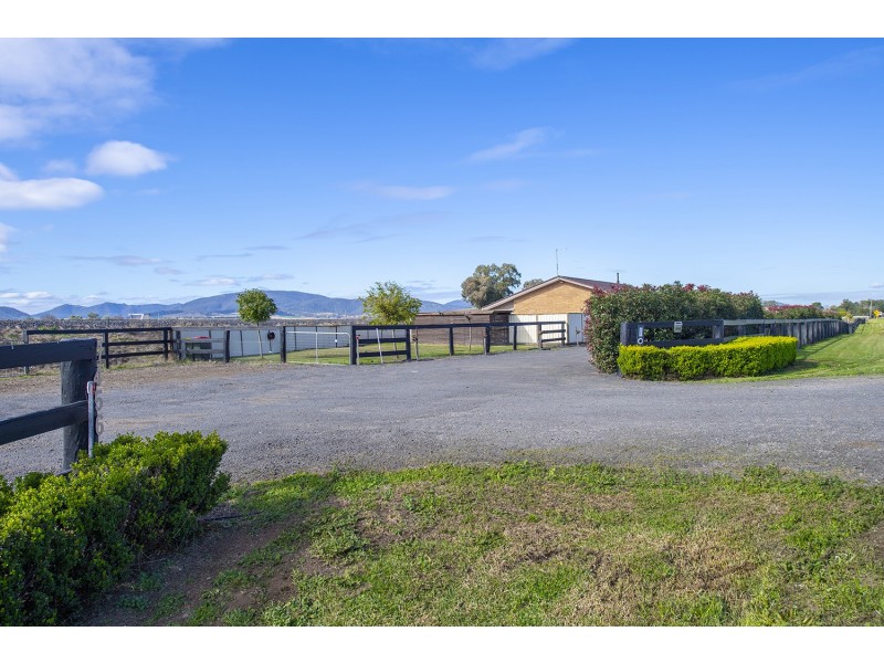 1456 New England Highway, Aberdeen NSW 2336