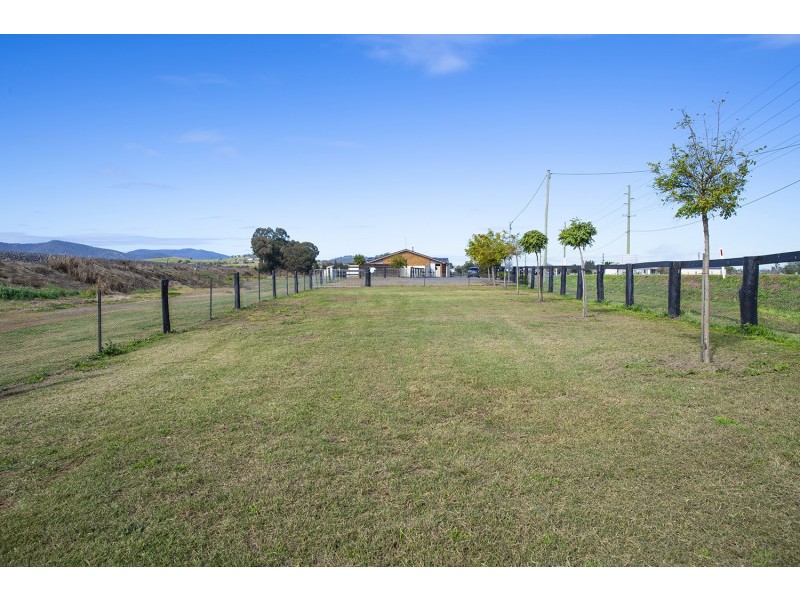 1456 New England Highway, Aberdeen NSW 2336