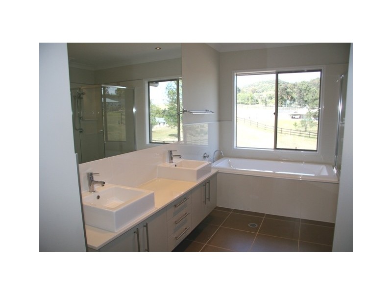 Maudsland QLD 4210