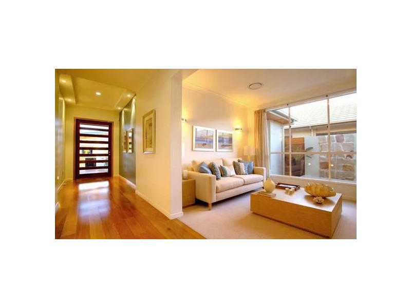 15 Tiller Street, Kawana Waters QLD 4575