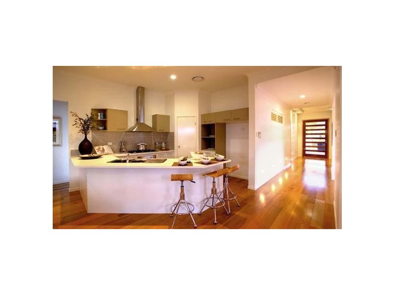 15 Tiller Street, Kawana Waters QLD 4575