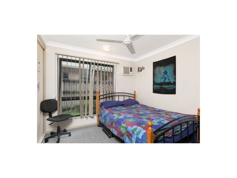 204 Timberlea Drive, Bentley Park QLD 4869