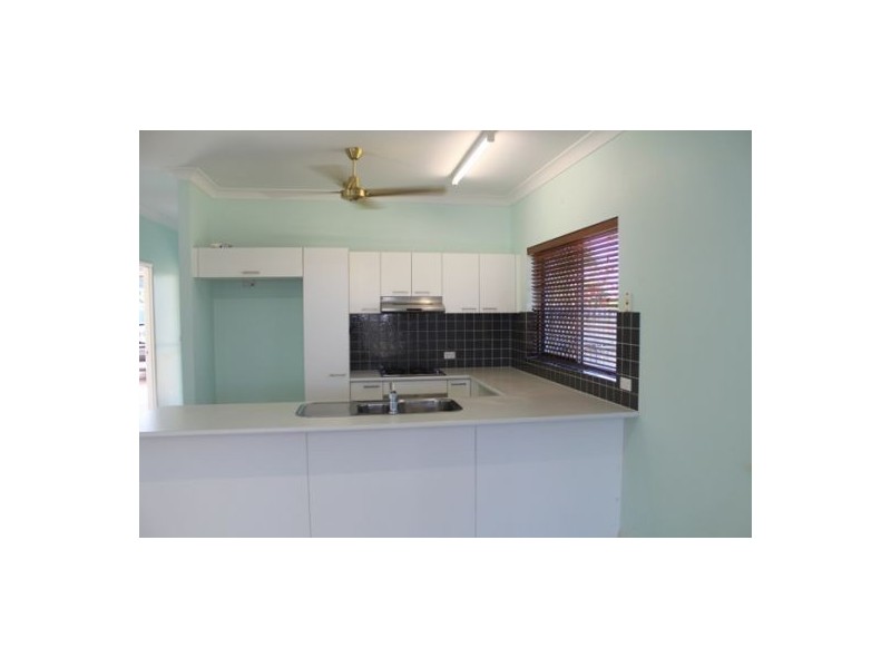 3 Colombia Street, White Rock QLD 4868