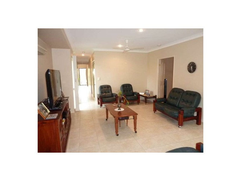 53 Chesterfield, Brinsmead QLD 4870