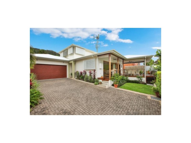 346 Pease Street, Edge Hill QLD 4870