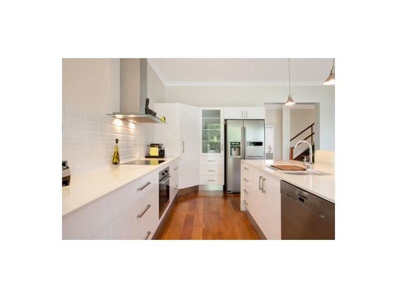 346 Pease Street, Edge Hill QLD 4870