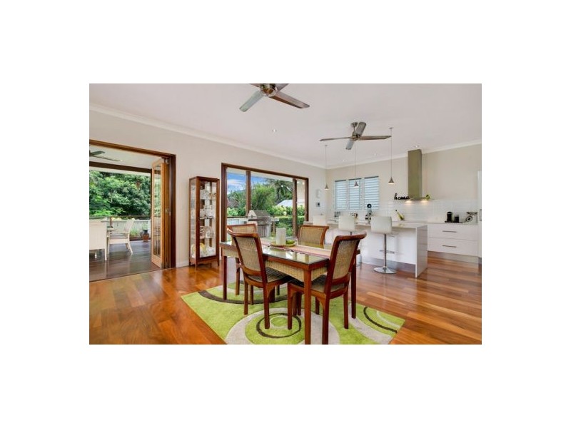 346 Pease Street, Edge Hill QLD 4870