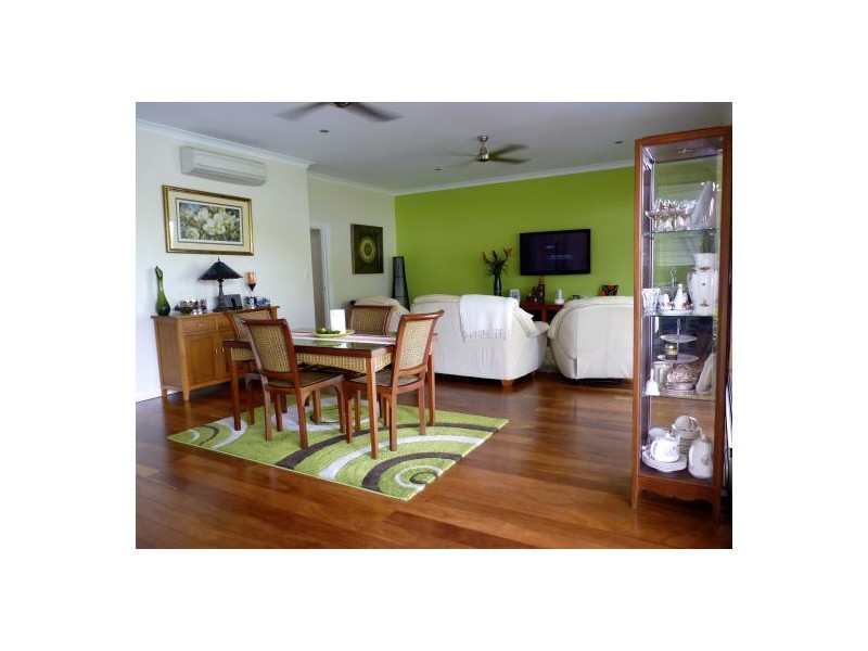 346 Pease Street, Edge Hill QLD 4870