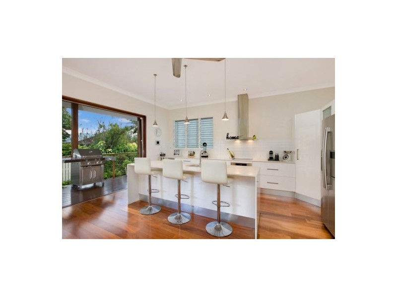 346 Pease Street, Edge Hill QLD 4870