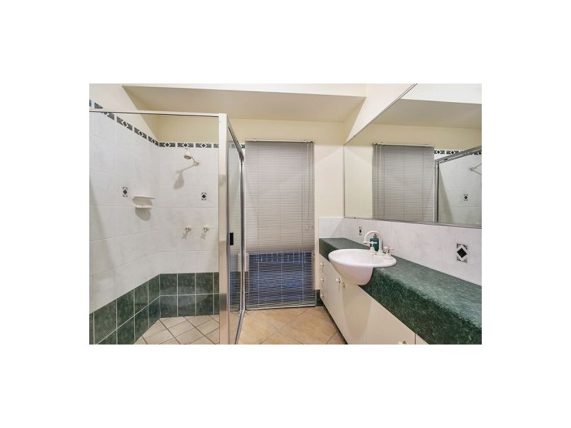 3 Vauclause Close, Brinsmead QLD 4870