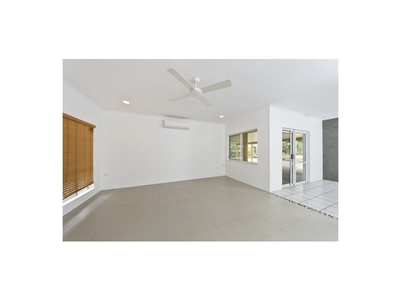 50 Bathurst Drive, Bentley Park QLD 4869
