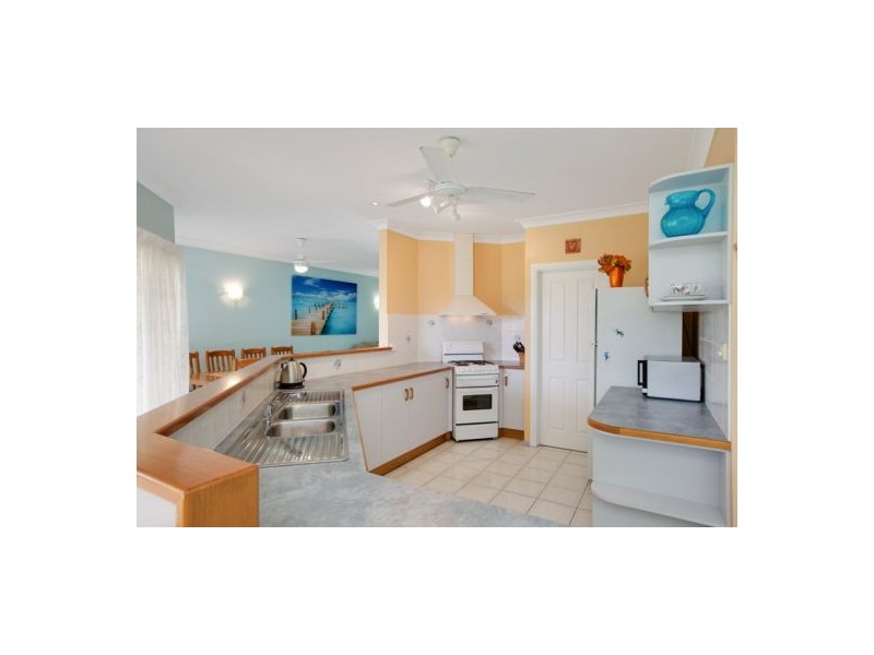 4 Daintree Close, Mount Sheridan QLD 4868