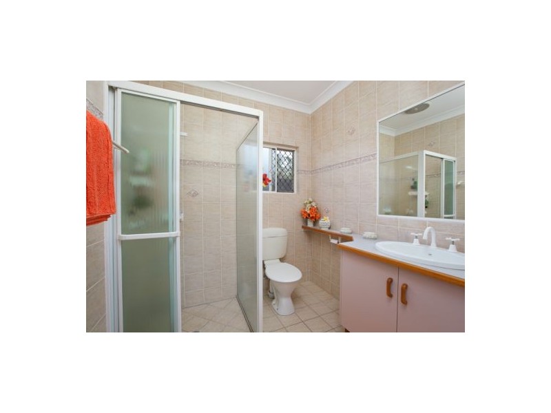 4 Daintree Close, Mount Sheridan QLD 4868